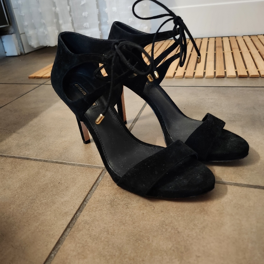 Antonio Melani Heels